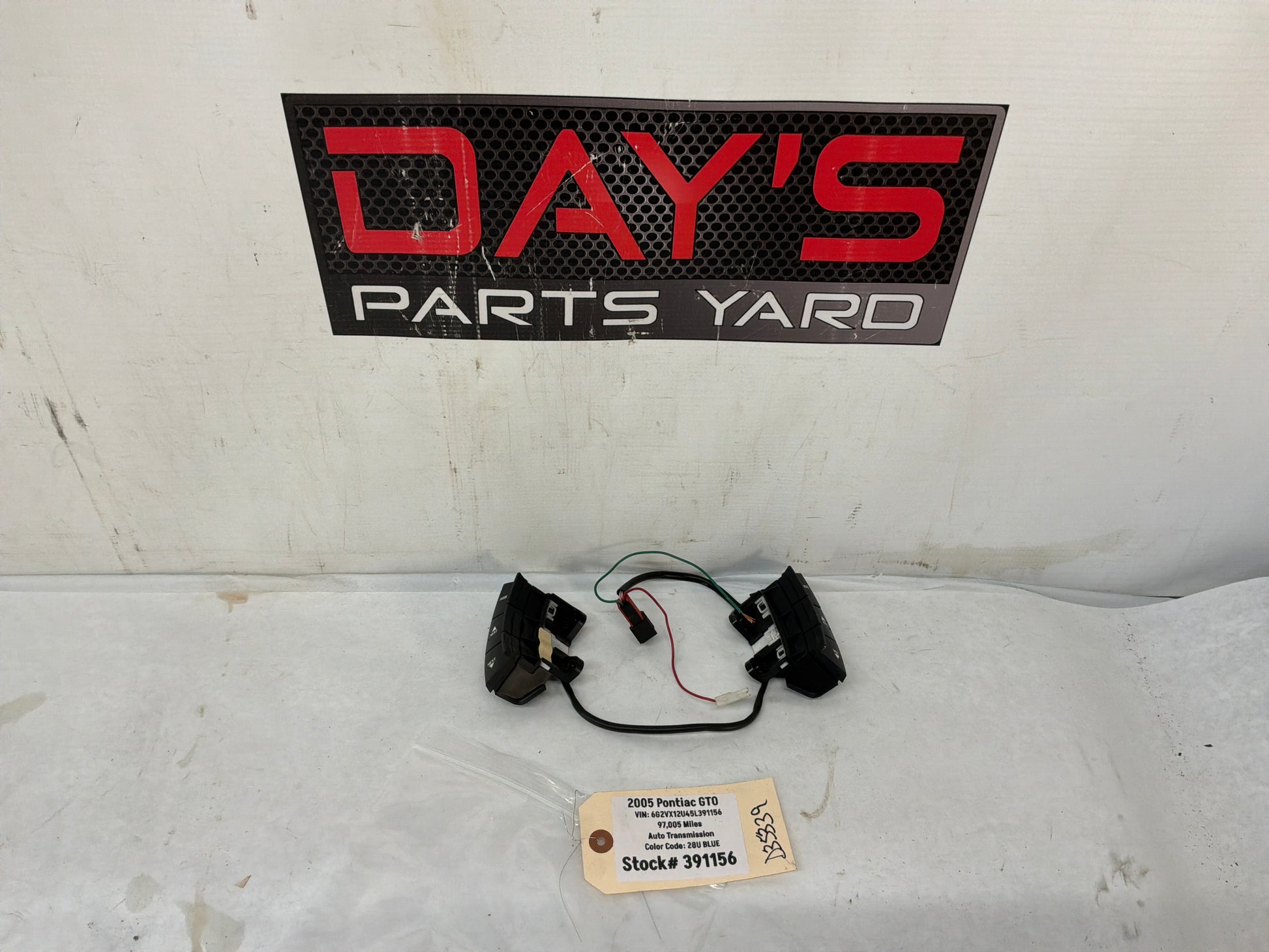 Steering wheel controls - Day's Parts Yard