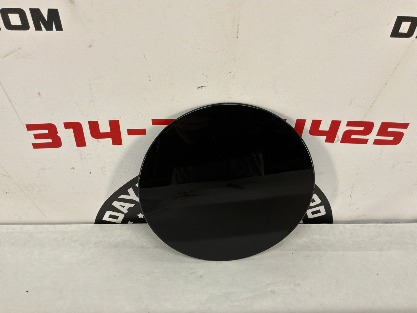 2015 Chevy Camaro SS 1LE Fuel Gas Tank Filler Door Cover Black OEM