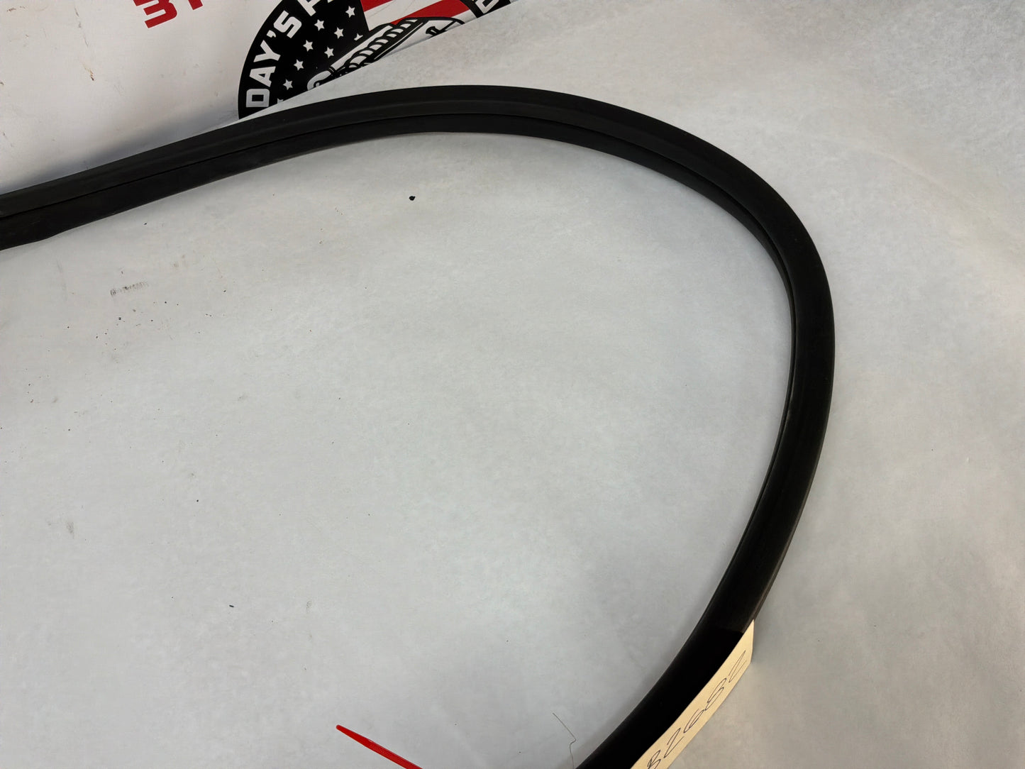 2014 Chevy SS Sedan RH Passenger Front Door Weather Strip Rubber Seal OEM
