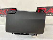 Glove box - Day's Parts Yard