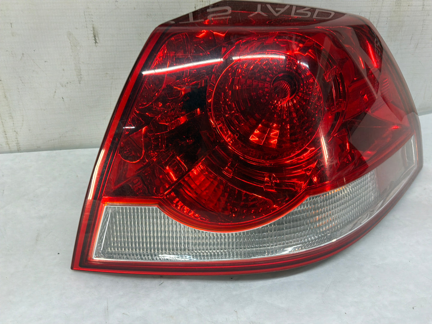 2008 Pontiac G8 RH Passenger Taillight Tail Light Lamp OEM