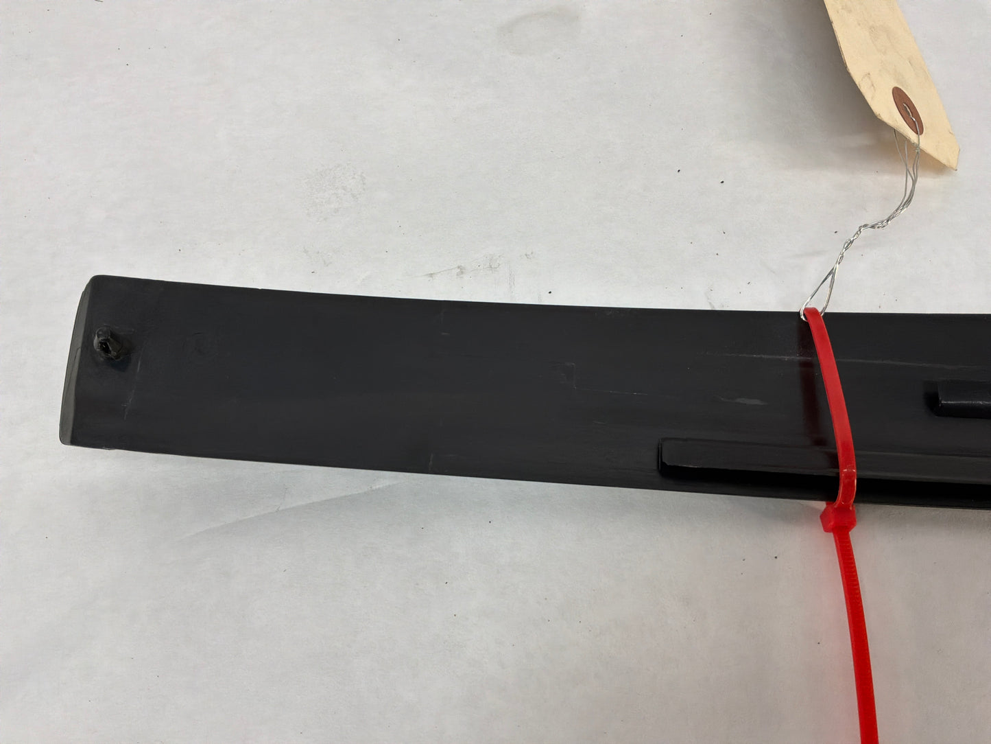 2005 Pontiac GTO RH Passenger Exterior B Pillar Window Trim Cover Applique Molding OEM