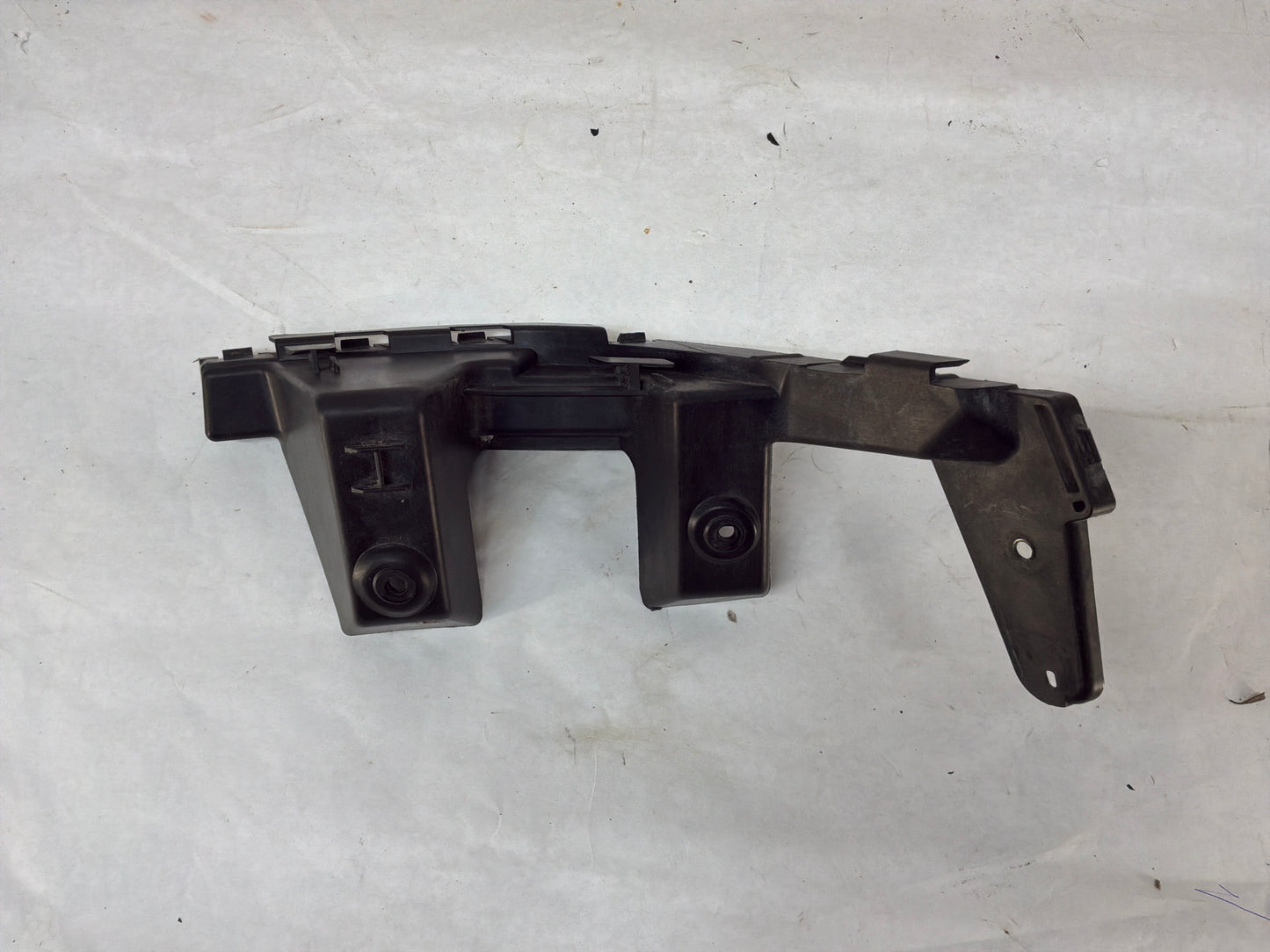 2008 Pontiac G8 GT LH Driver Bumper Brackets Guides Supports Mounts OEM