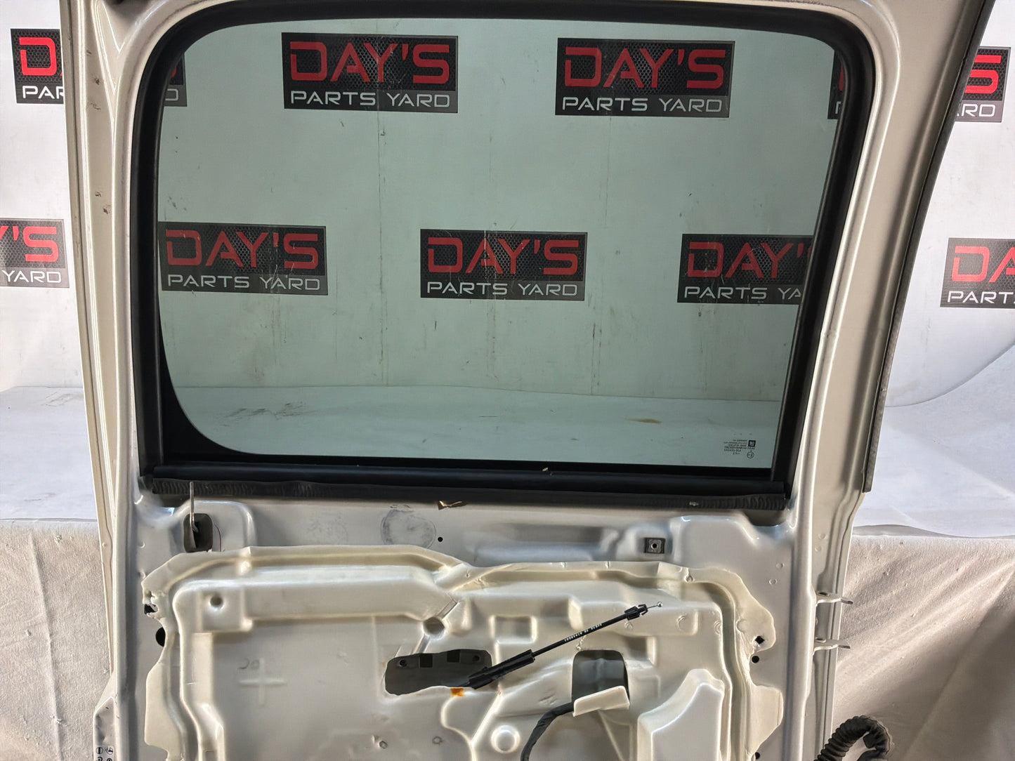 2012 Chevy Avalanche LH Driver Rear Exterior Door White Assembly OEM