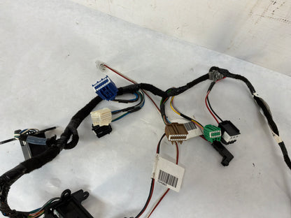 Lh door harness - Day's Parts Yard