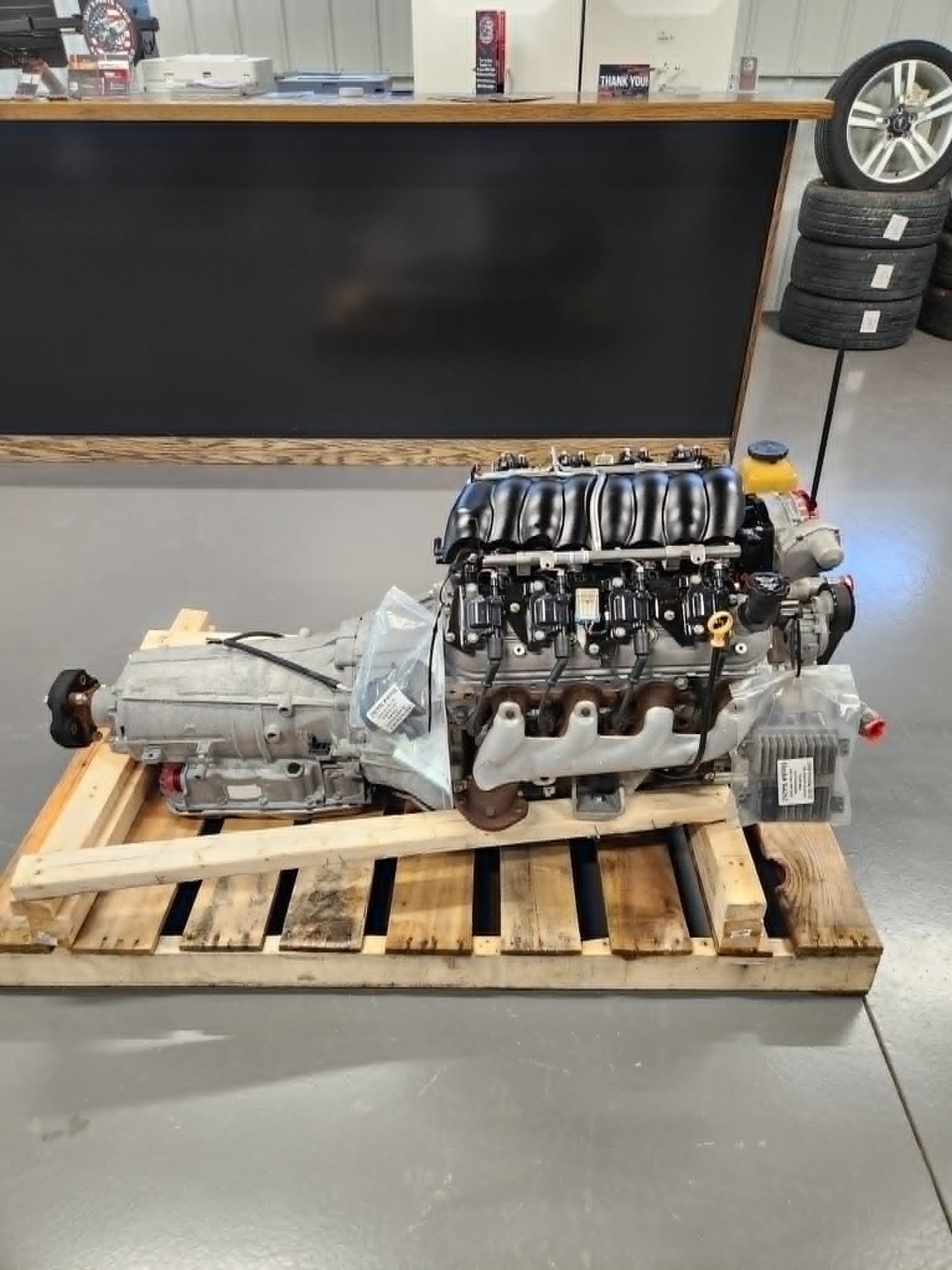 6.0L L76 LS2 Engine 6L80 Automatic Transmission Drivetrain Pullout 97k