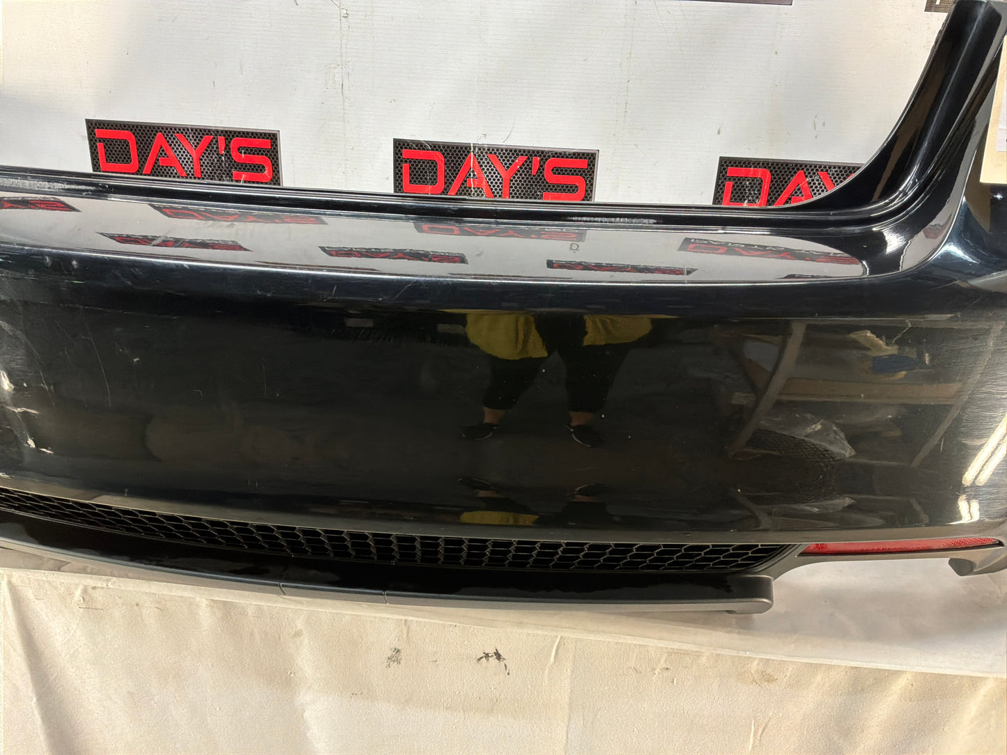 Rear bumper - Day's Parts Yard
