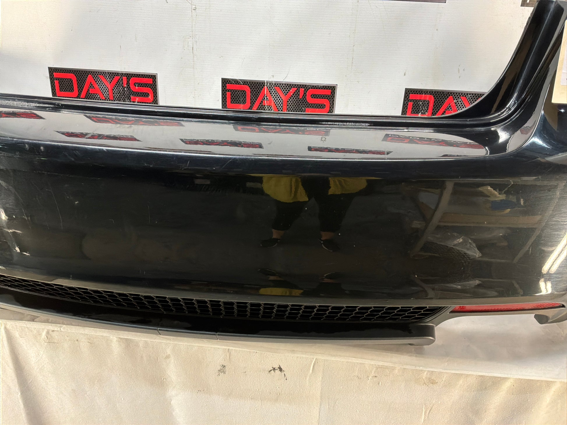 Rear bumper - Day's Parts Yard