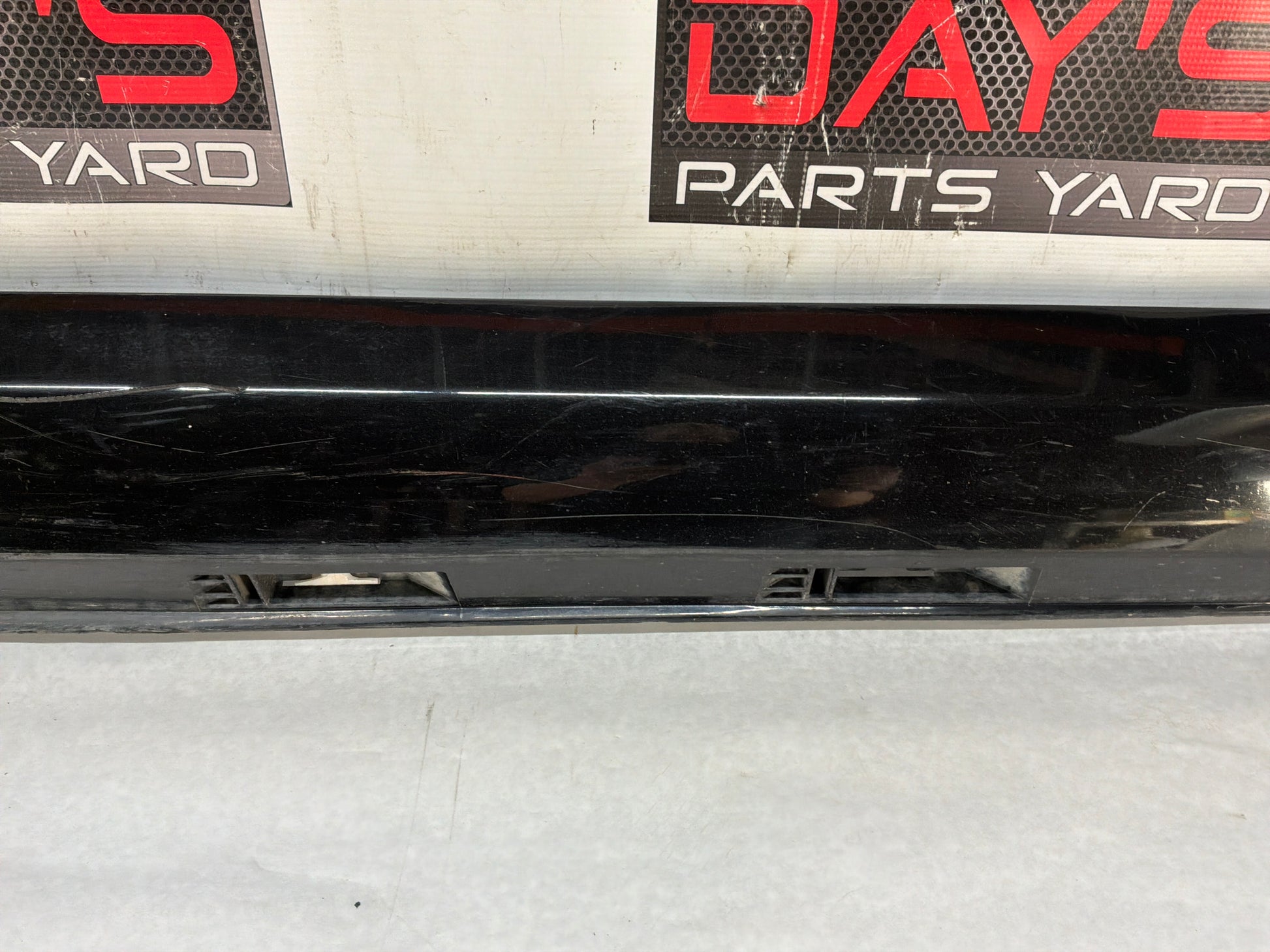 Rh rocker panel - Day's Parts Yard