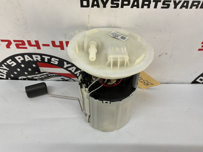 2017 Chevy SS Sedan Fuel Pump & Lever Sending Unit Assembly OEM