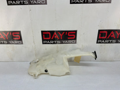 2012 Chevy Avalanche Windshield Reservoir OEM