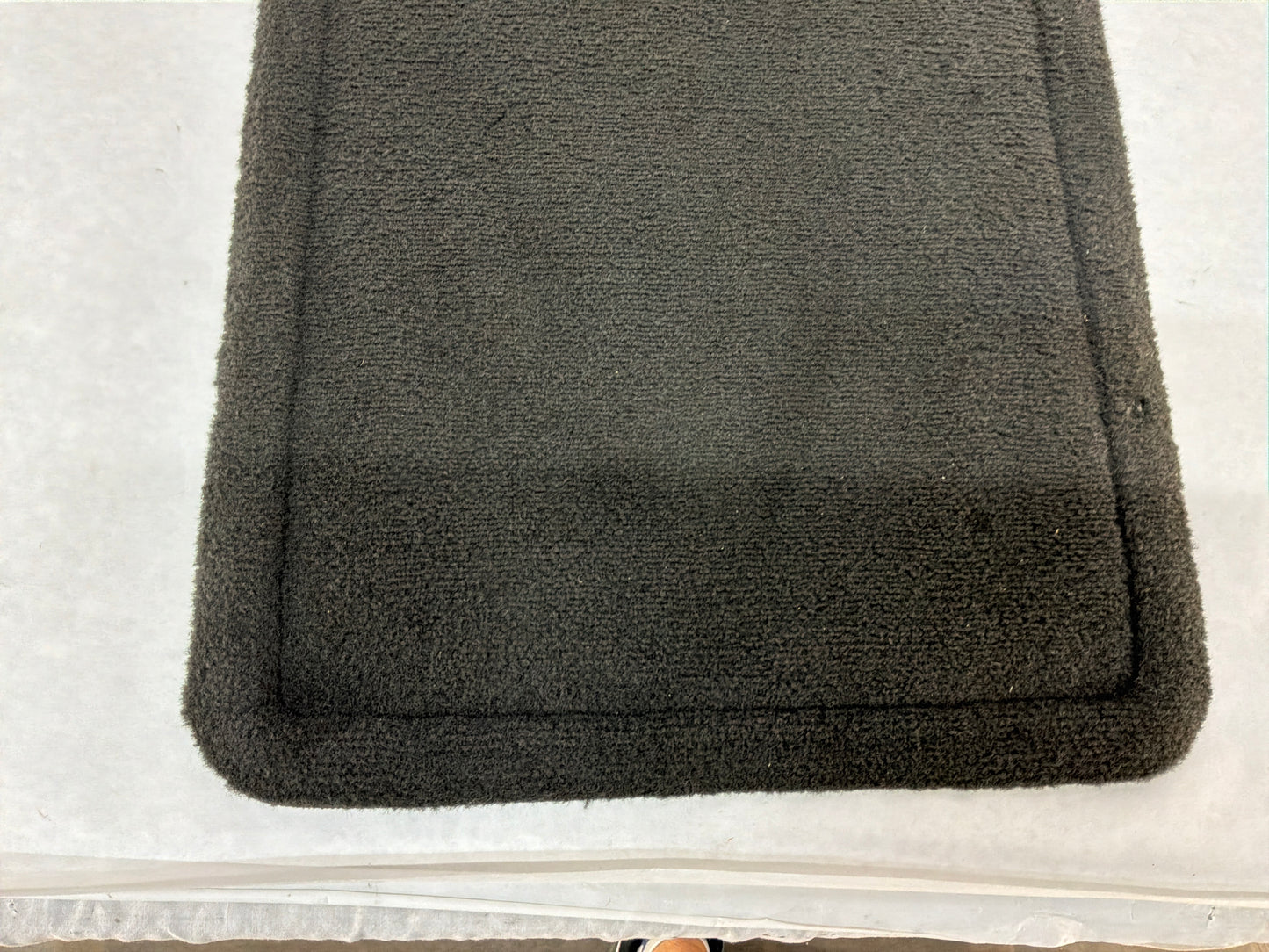 Rh front floor mat - Day's Parts Yard