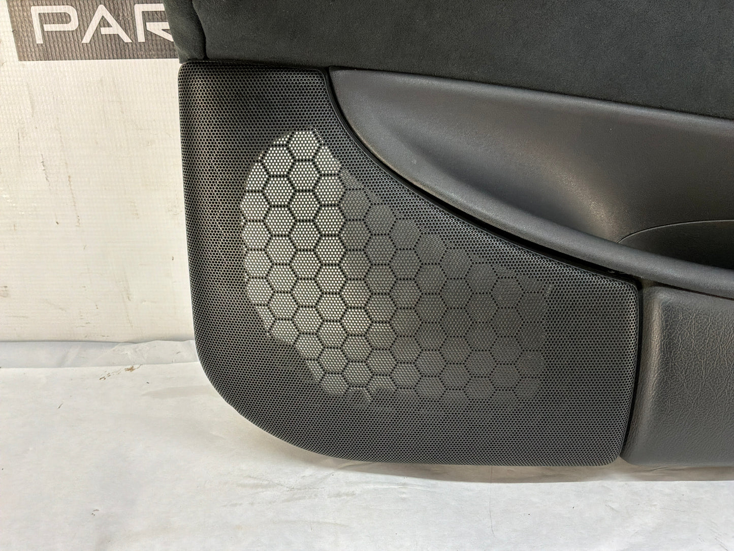 2004 Pontiac GTO RH Passenger Front Interior Door Panel OEM