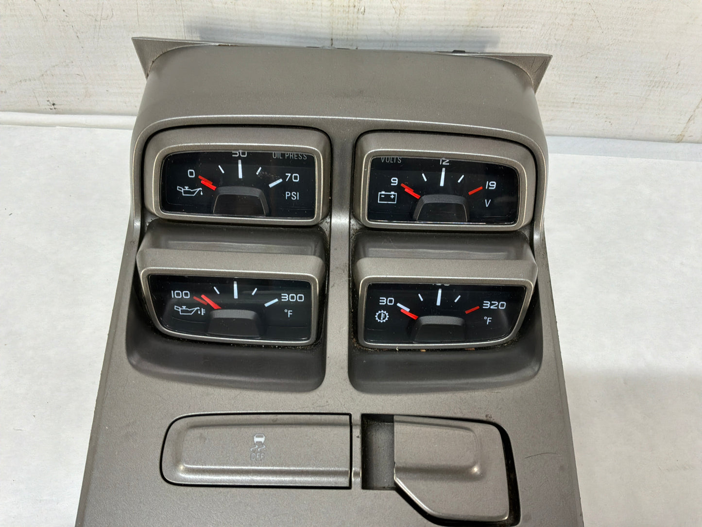 Gauge pod - Day's Parts Yard