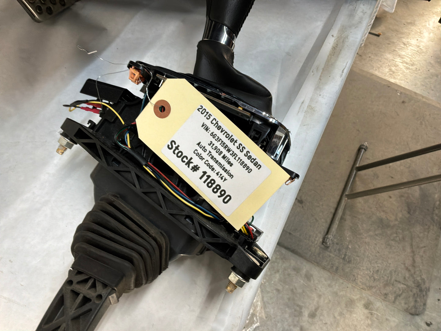 Dash and center console - Day's Parts Yard