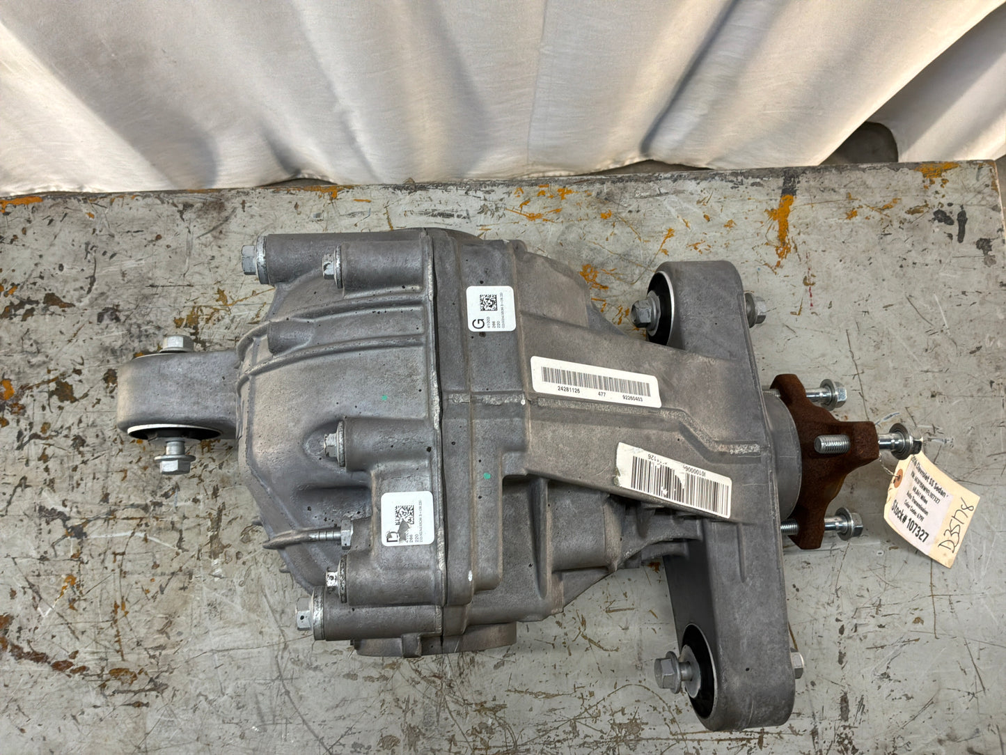 Rear differential - Day's Parts Yard