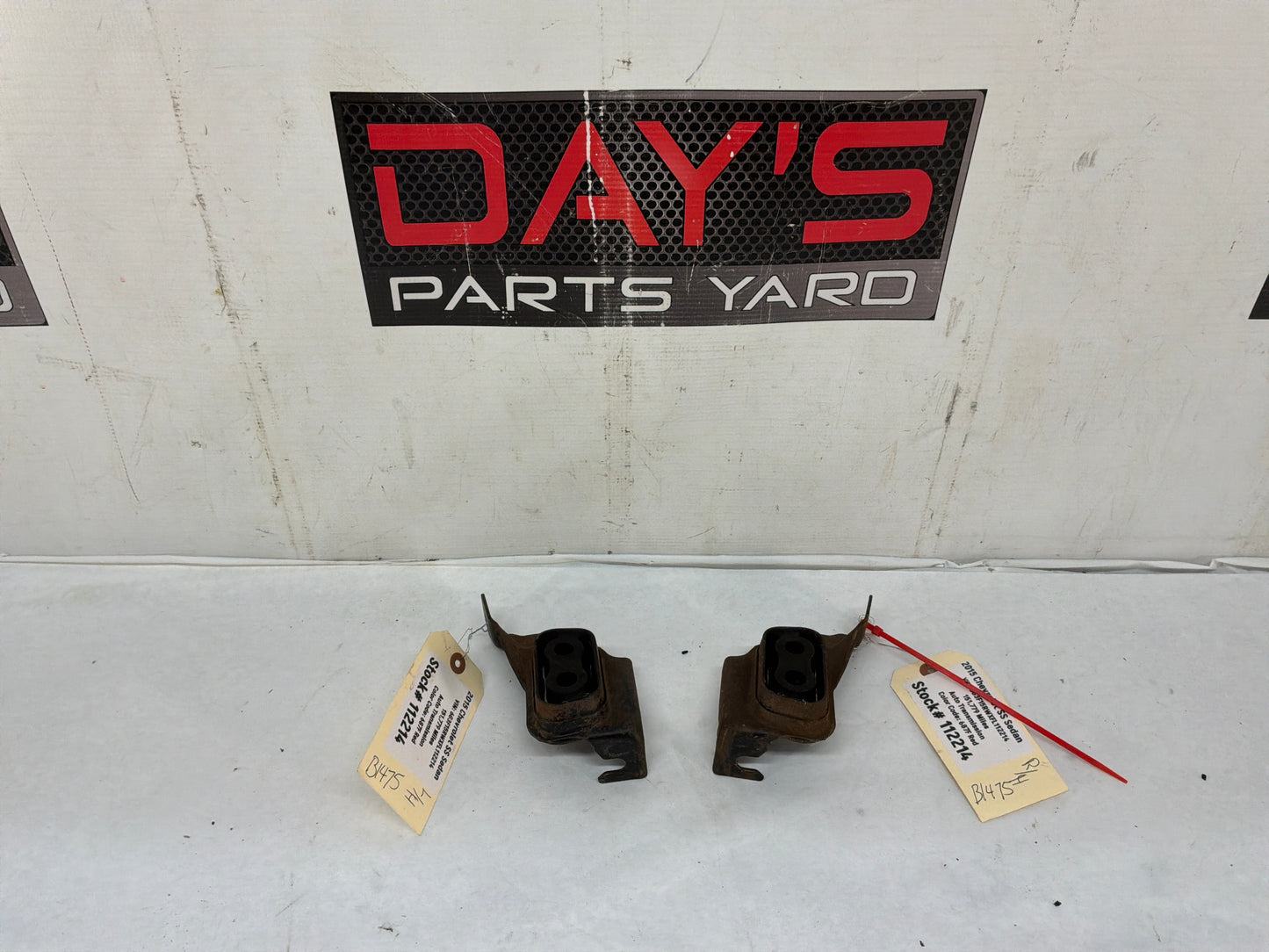 2015 Chevy SS Sedan Exhaust Muffler Hanger Bracket Set OEM