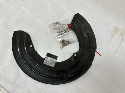Rh dust cover - Day's Parts Yard