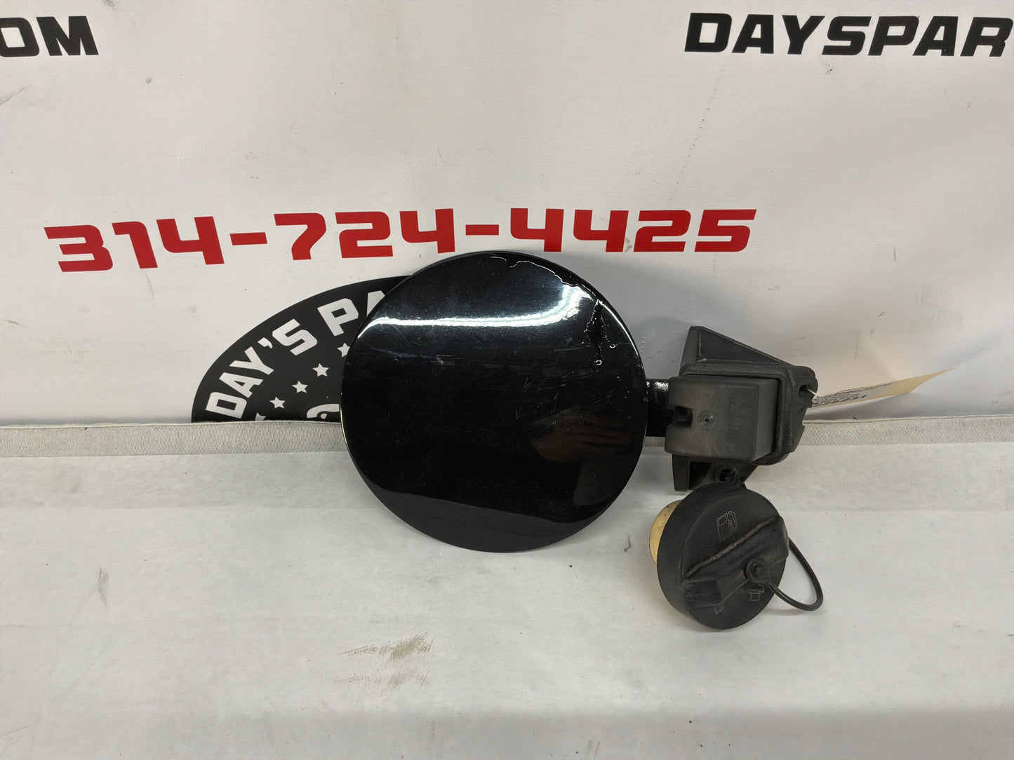 2004 Pontiac GTO Fuel Gas Door Lid Cover Door Assembly w/ Cap Black OEM