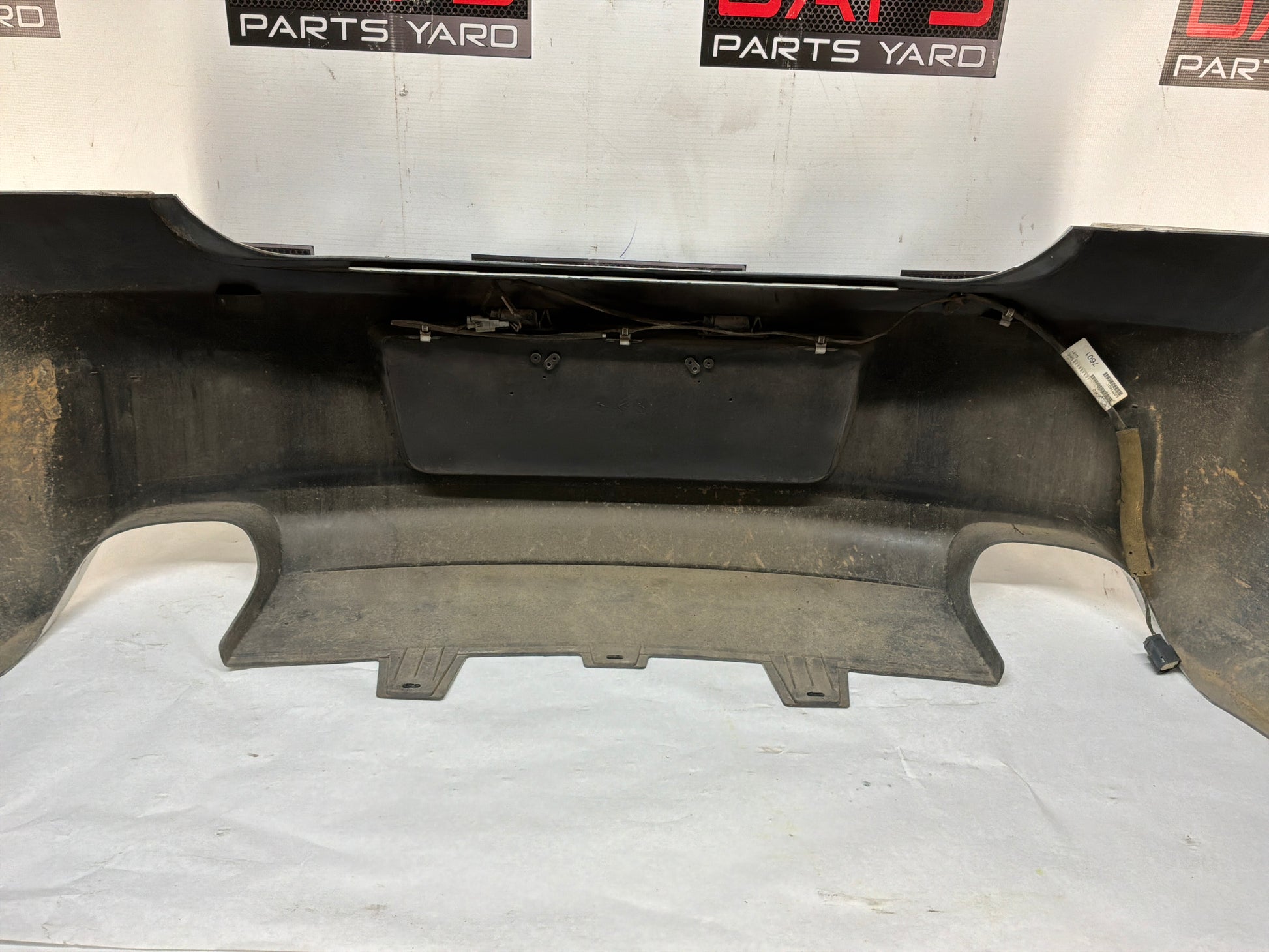 Rear bumper - Day's Parts Yard