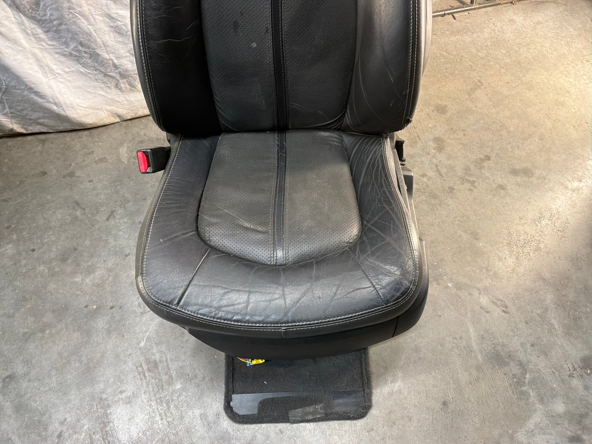 Seats - Day's Parts Yard