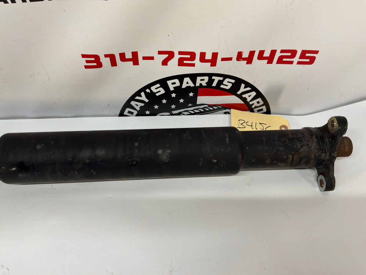 2014 Chevy SS Sedan Automatic Driveshaft Drive Shaft Propeller OEM