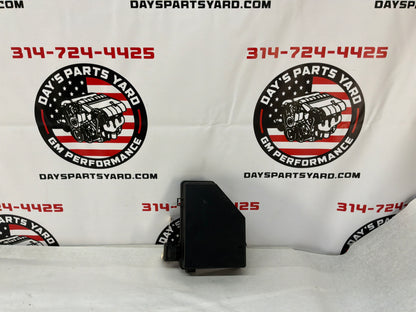 2011 Chevy Caprice PPV Engine Motor Bay Fuse Box Lid OEM