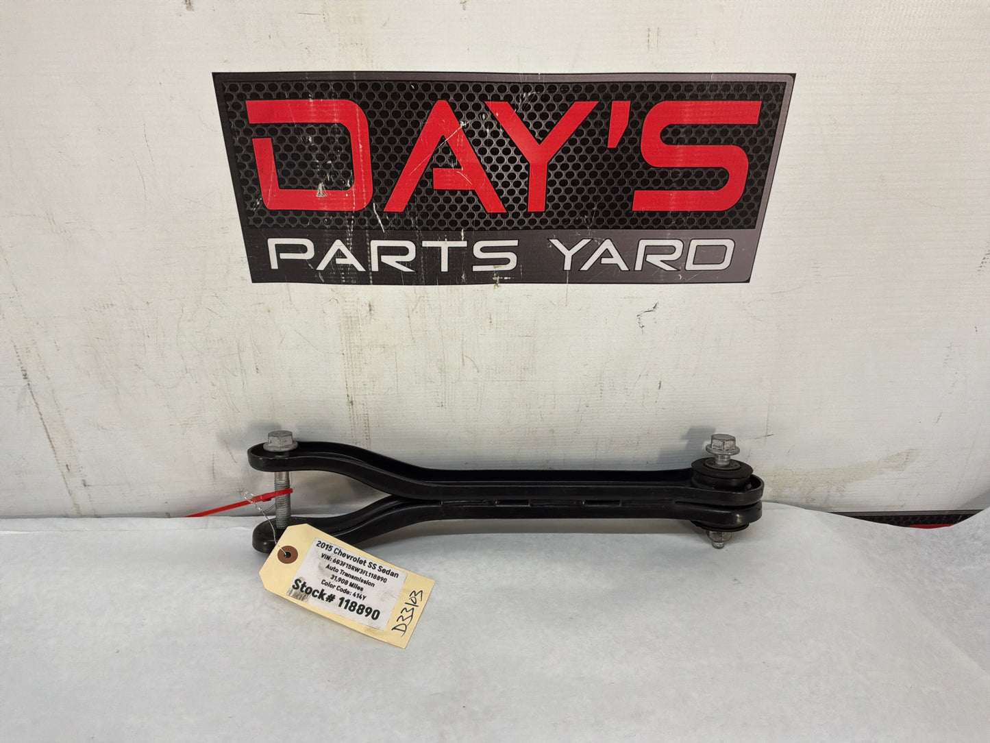 Control arm - Day's Parts Yard
