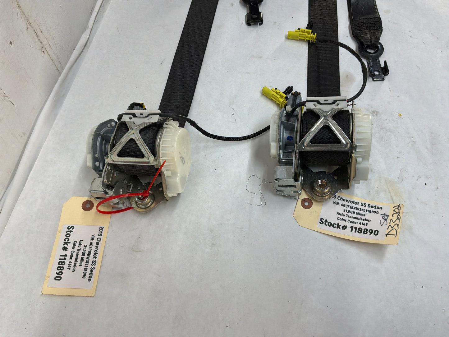 Front seatbelts - Day's Parts Yard