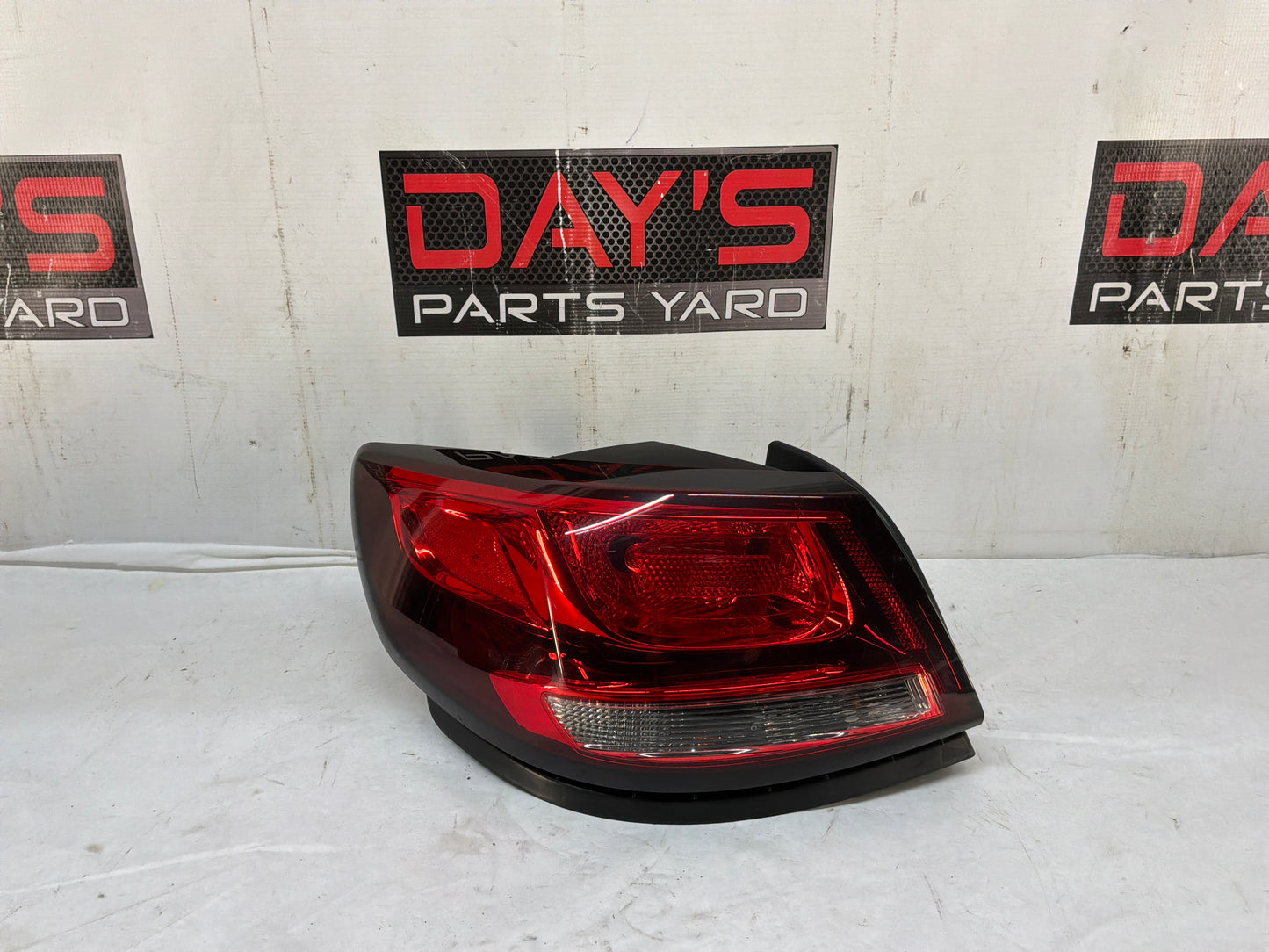 2017 Chevy SS Sedan LH Driver Outer Tail Light Taillight Stop Lamp OEM