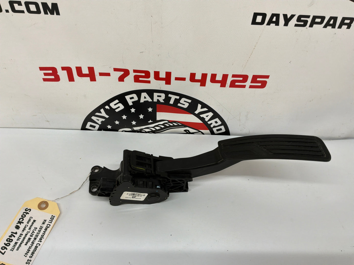 2011 Chevy Camaro SS Accelerator Fuel Gas Pedal OEM