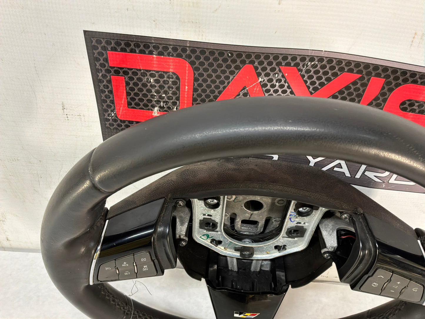 Steering wheel - Day's Parts Yard