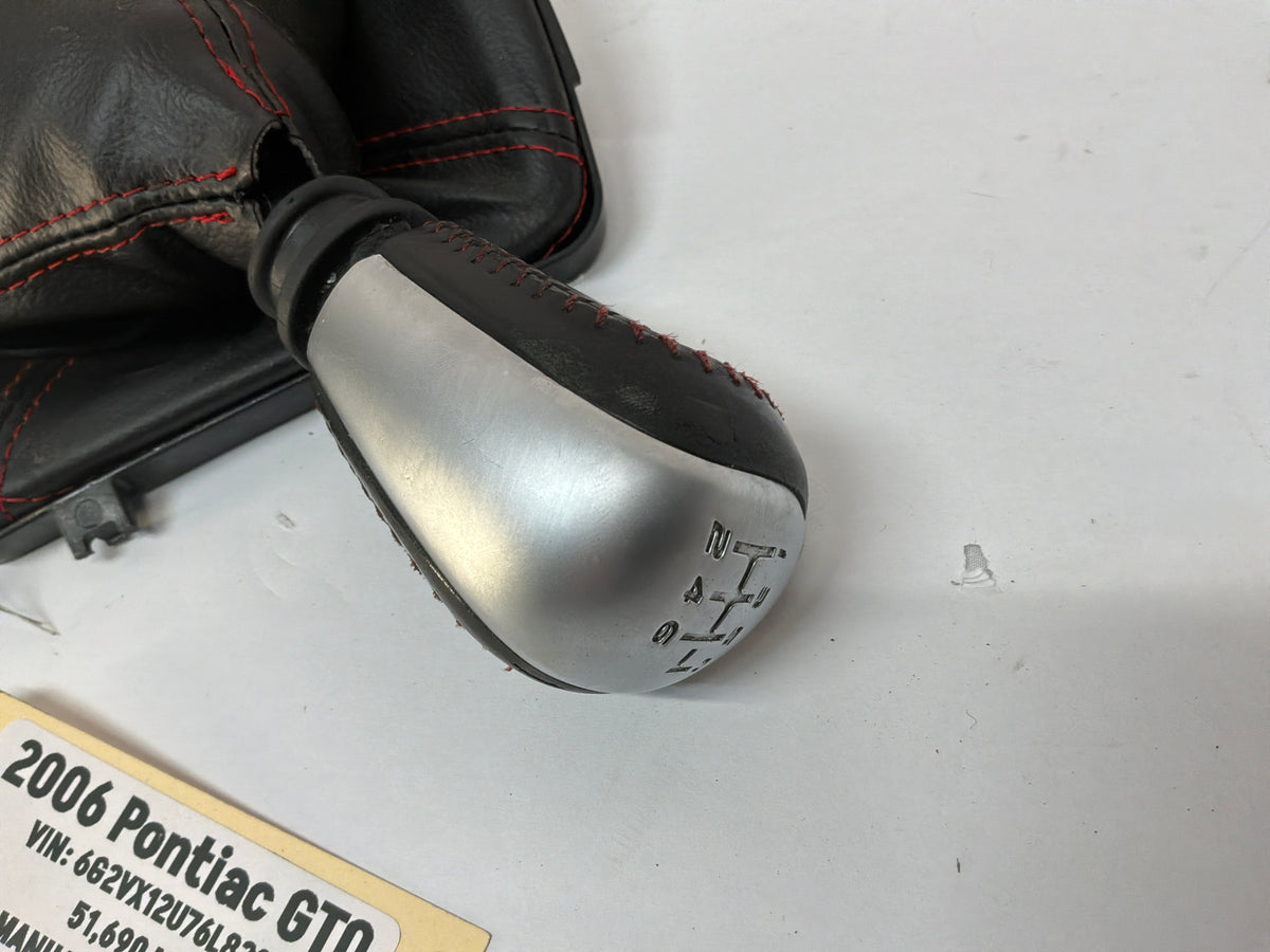2006 Pontiac GTO Manual Shifter Knob w/ Boot Black Leather OEM