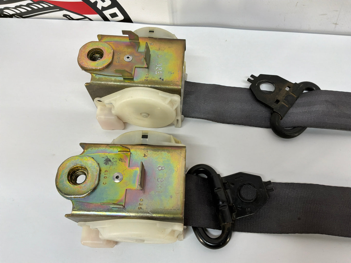 1999 Chevy Camaro Z28 SS Rear RH & LH Seatbelt Seat Belt Retractor Tan OEM