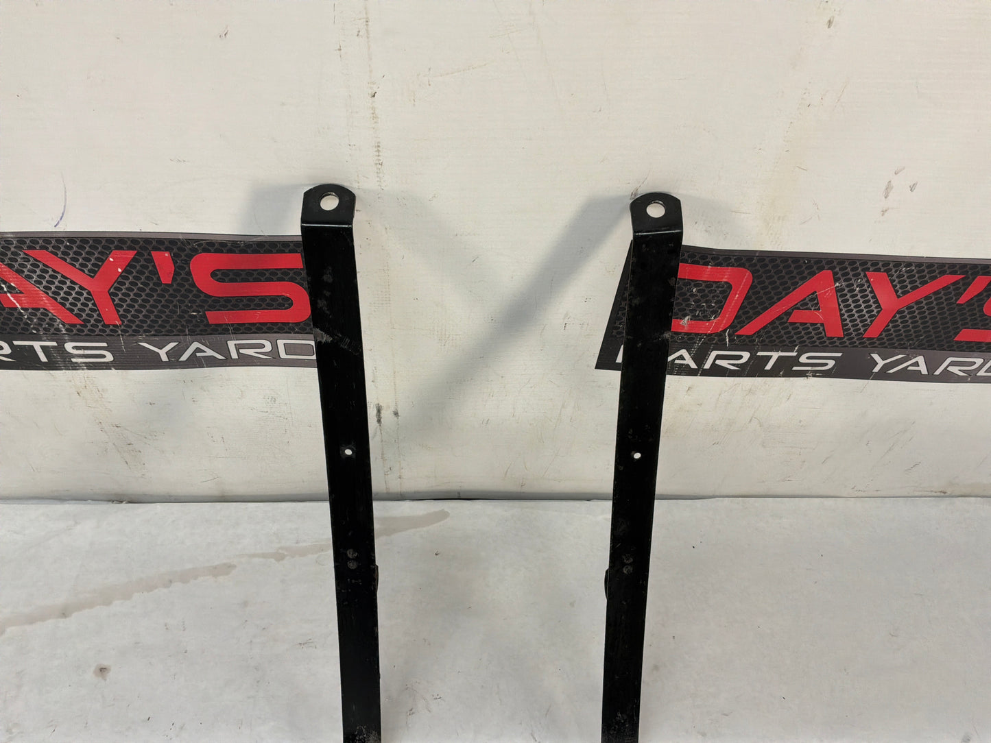 Fuel tank brackets - Day's Parts Yard