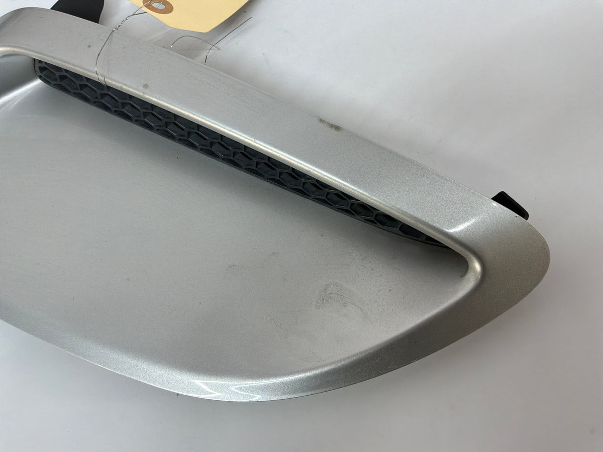 2006 Pontiac GTO RH & LH Hood Vent Scoop Grill OEM