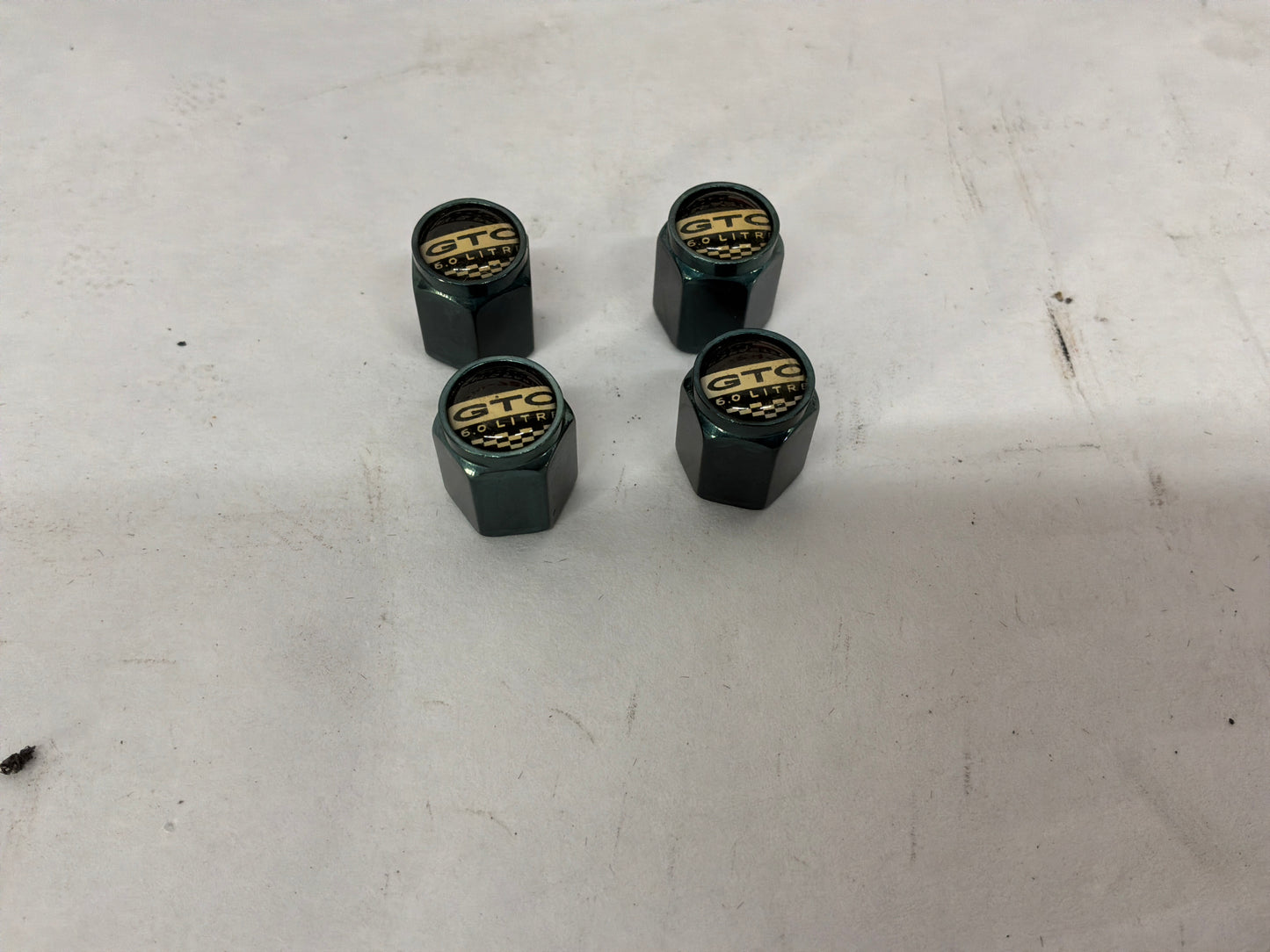 2005 Pontiac GTO Valve Stem Covers