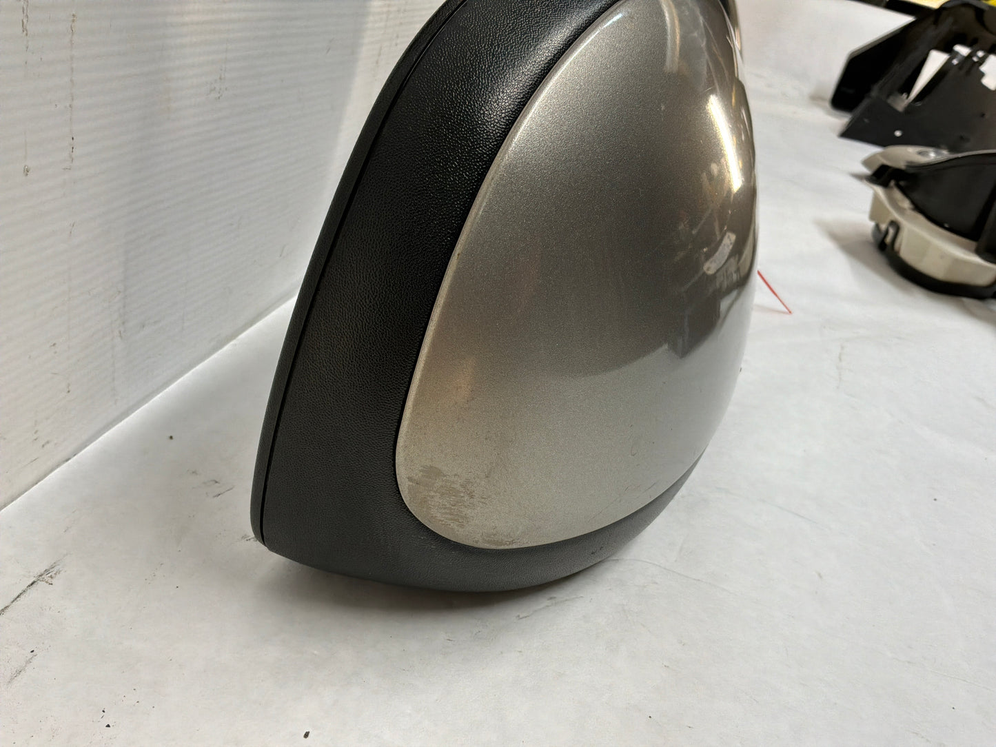 2002 Cadillac Escalade EXT RH Passenger Exterior Mirror OEM