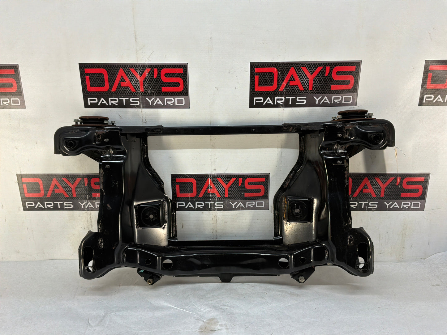 2006 Pontiac GTO Front Suspension Engine Cradle K Member Sub Frame OEM