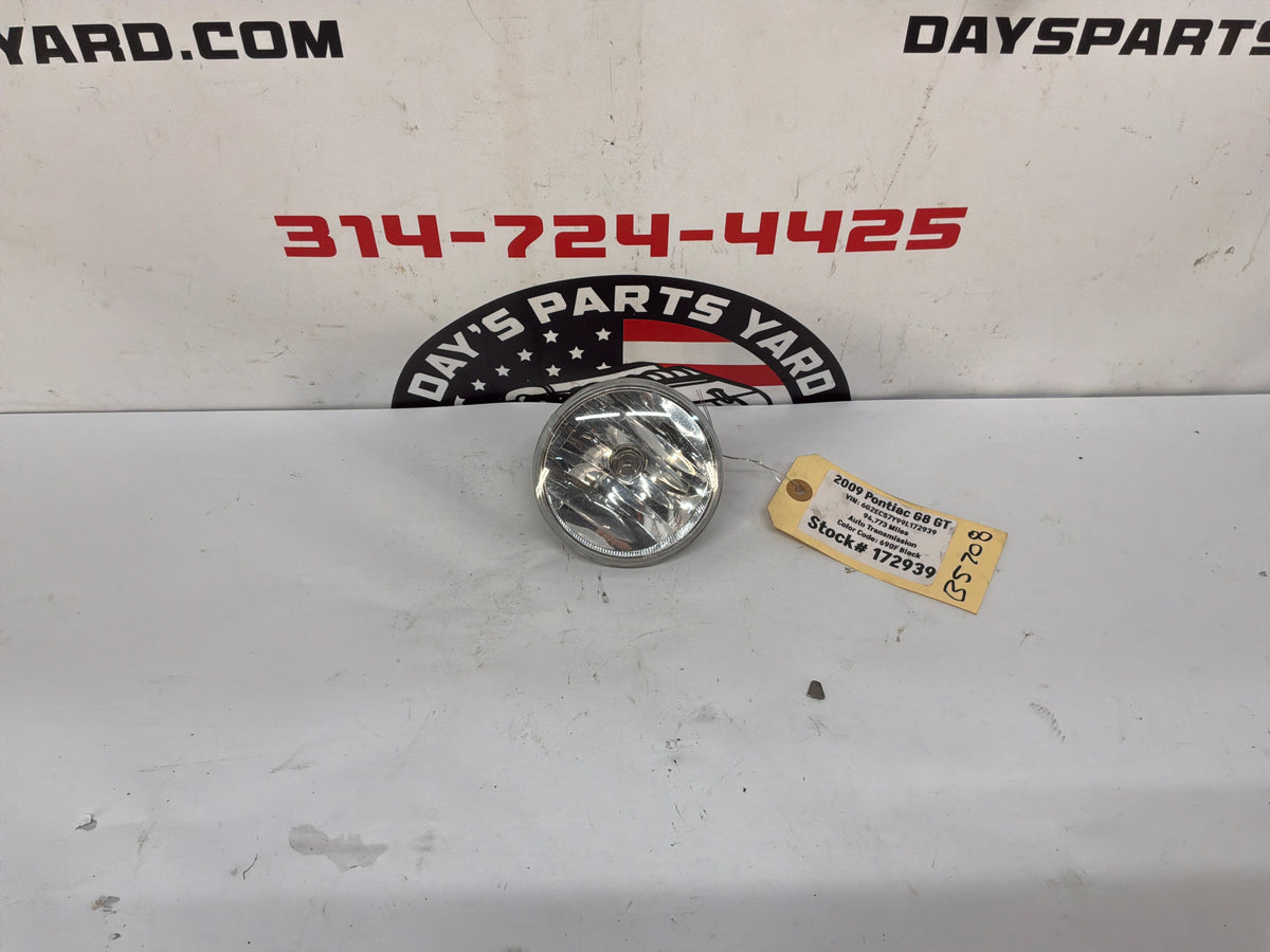 2009 Pontiac G8 GT LH Driver Fog Light Lamp OEM - Day's Parts Yard