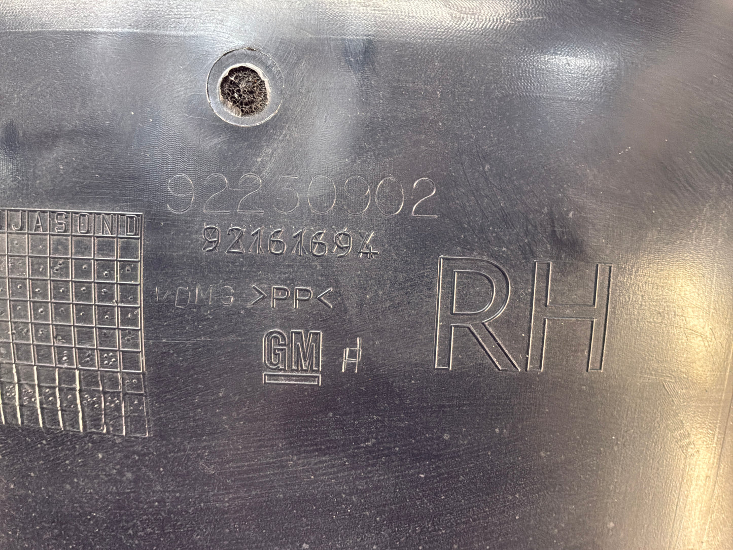 Rear rh wheel liner - Day's Parts Yard