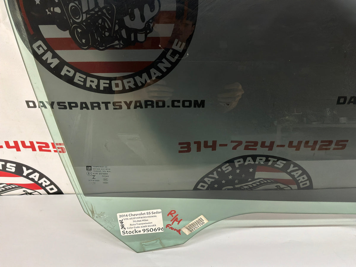 2014 Chevy SS Sedan RH Passenger Front Door Window Glass OEM