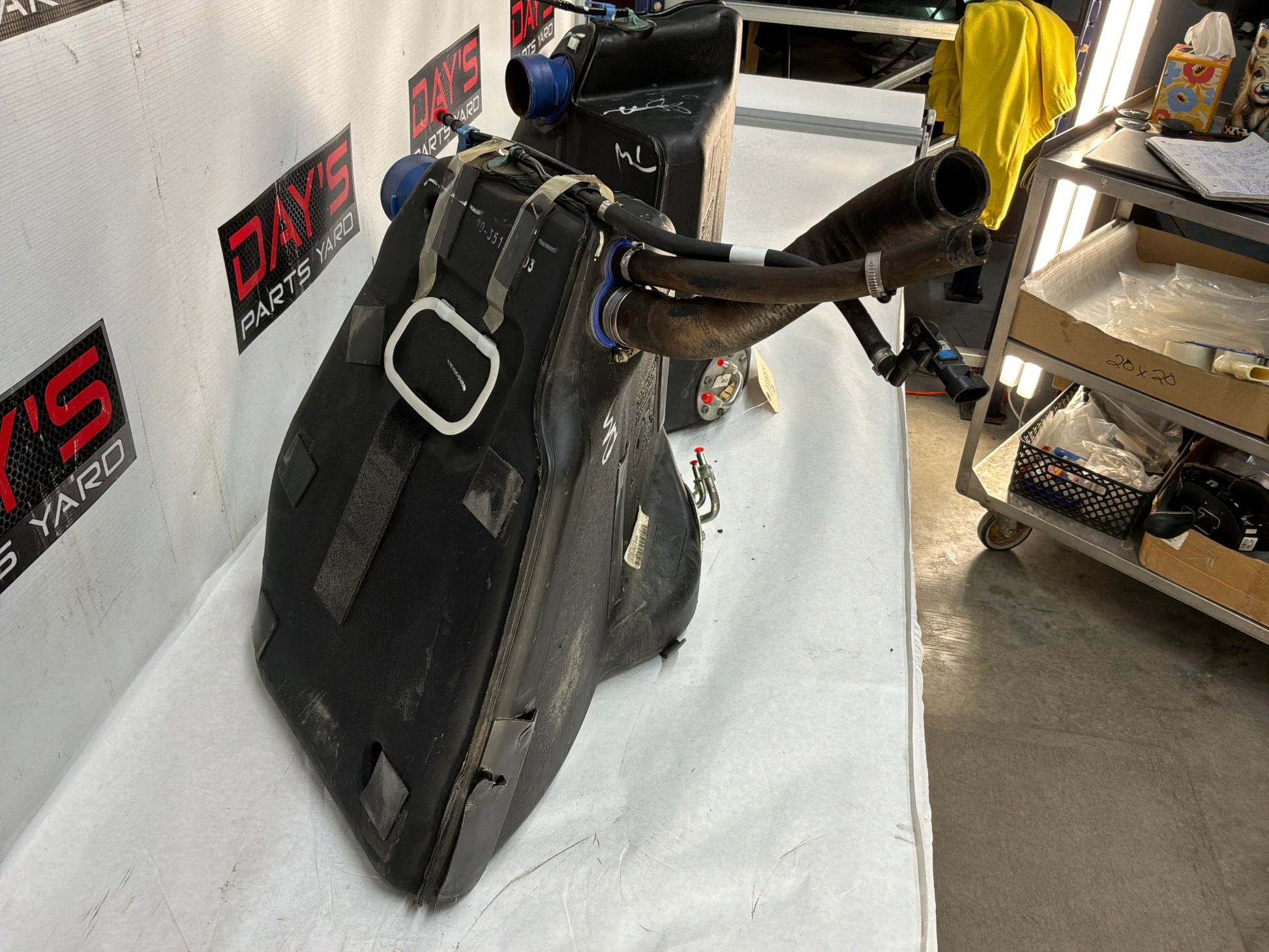 Fuel tank - Day's Parts Yard