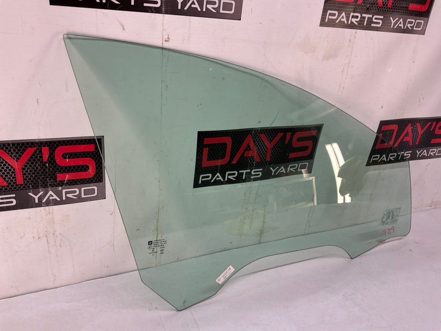 Glass - Day's Parts Yard