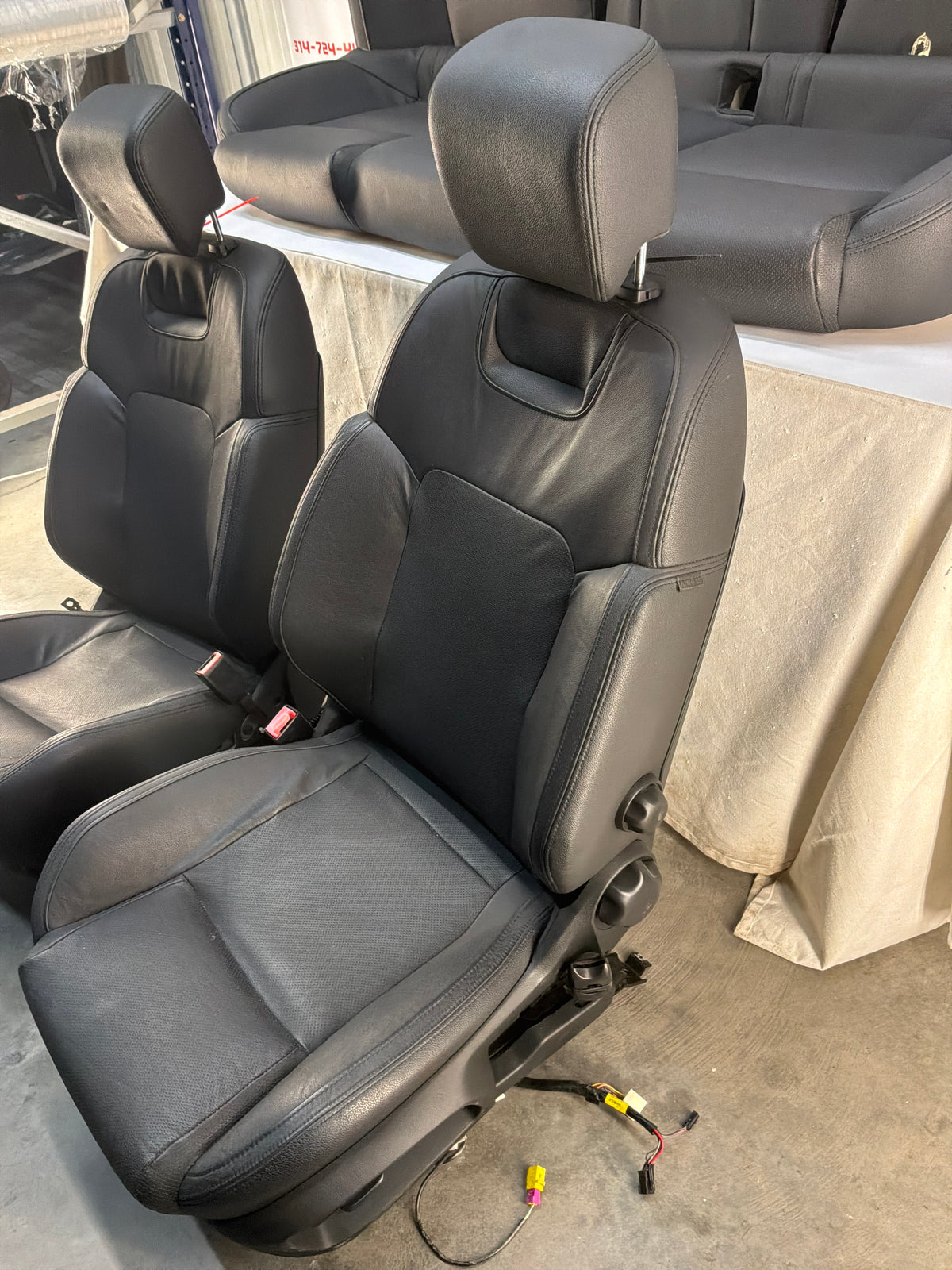 2008 Pontiac G8 GT Seats Fronts and Rears Black Leather OEM