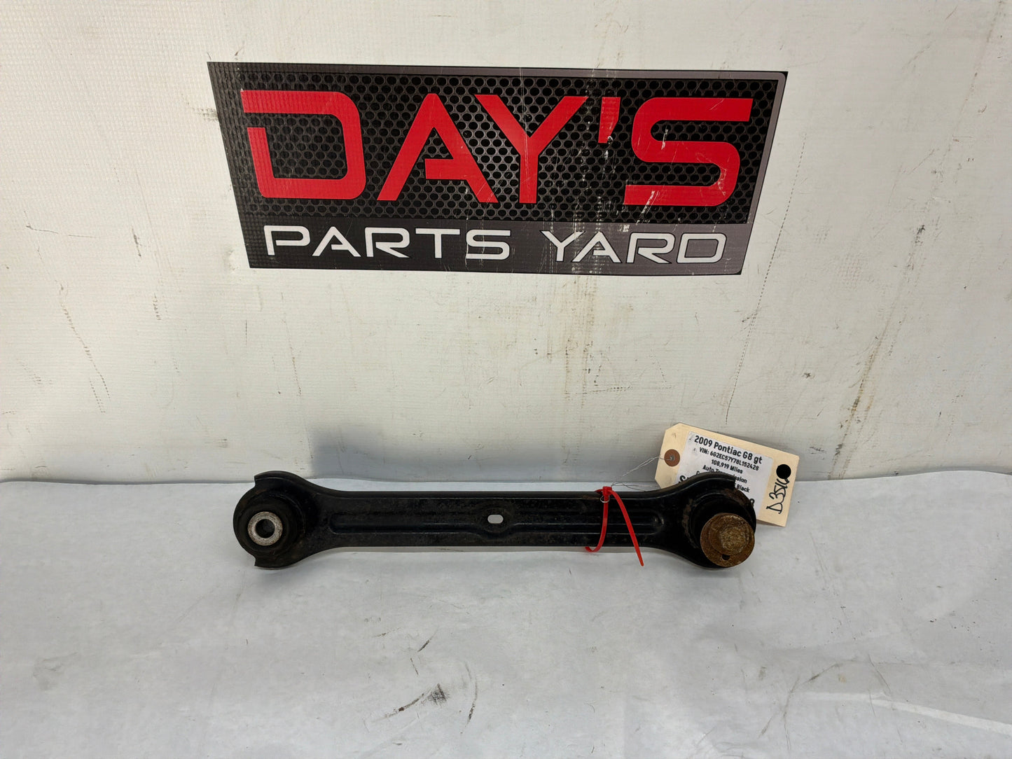 Rh control arm - Day's Parts Yard