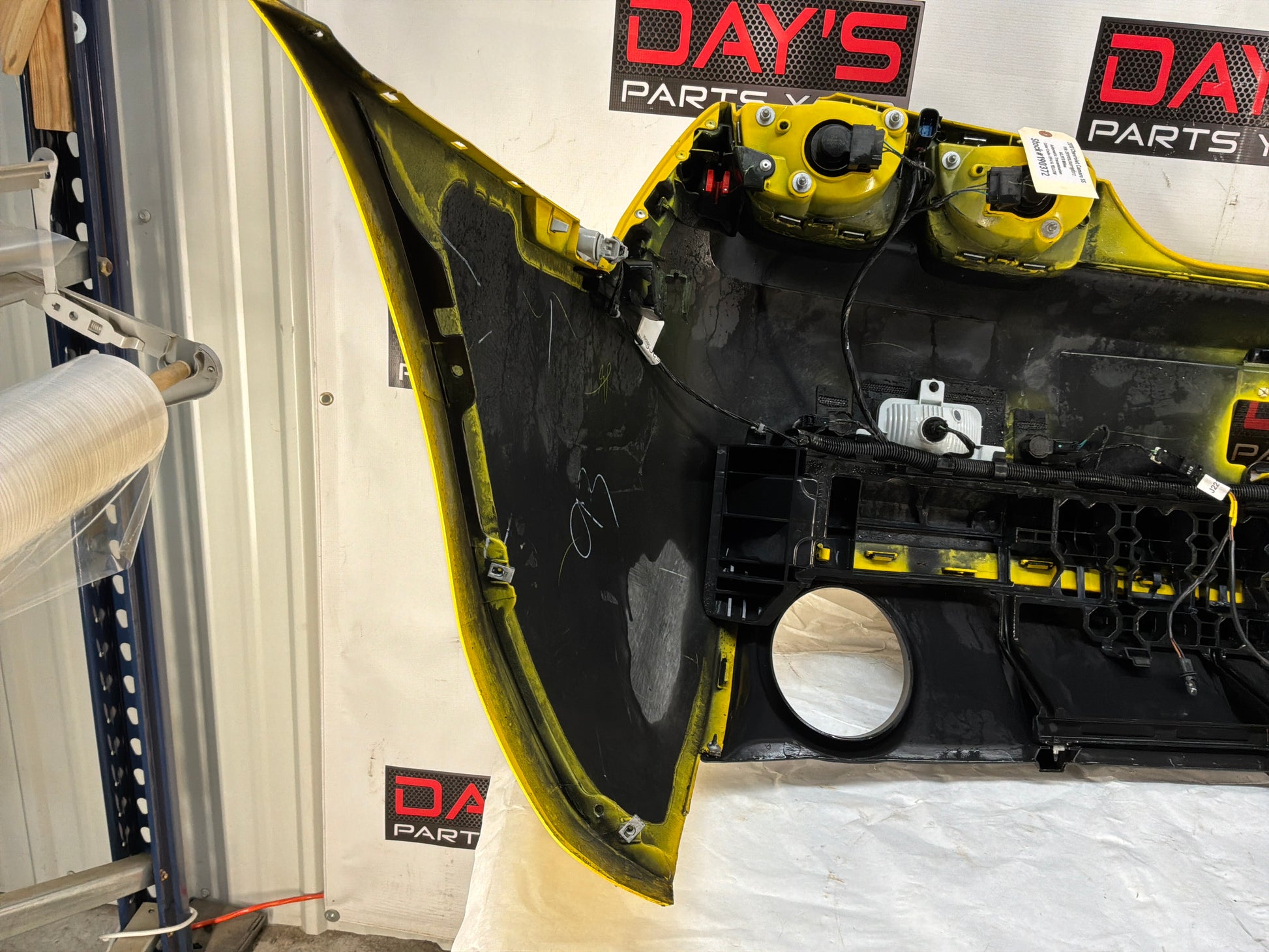 Complete rear bumper - Day's Parts Yard