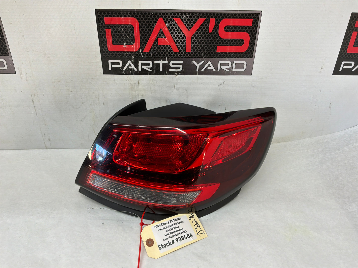 Taillight - Day's Parts Yard