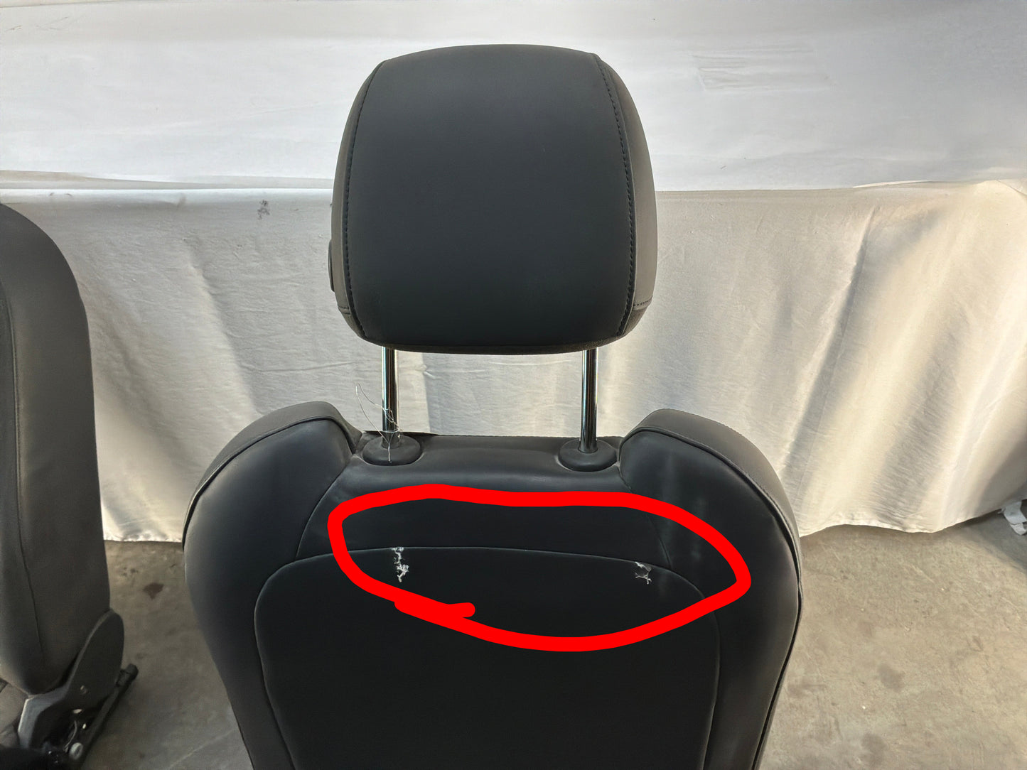 Front seats - Day's Parts Yard