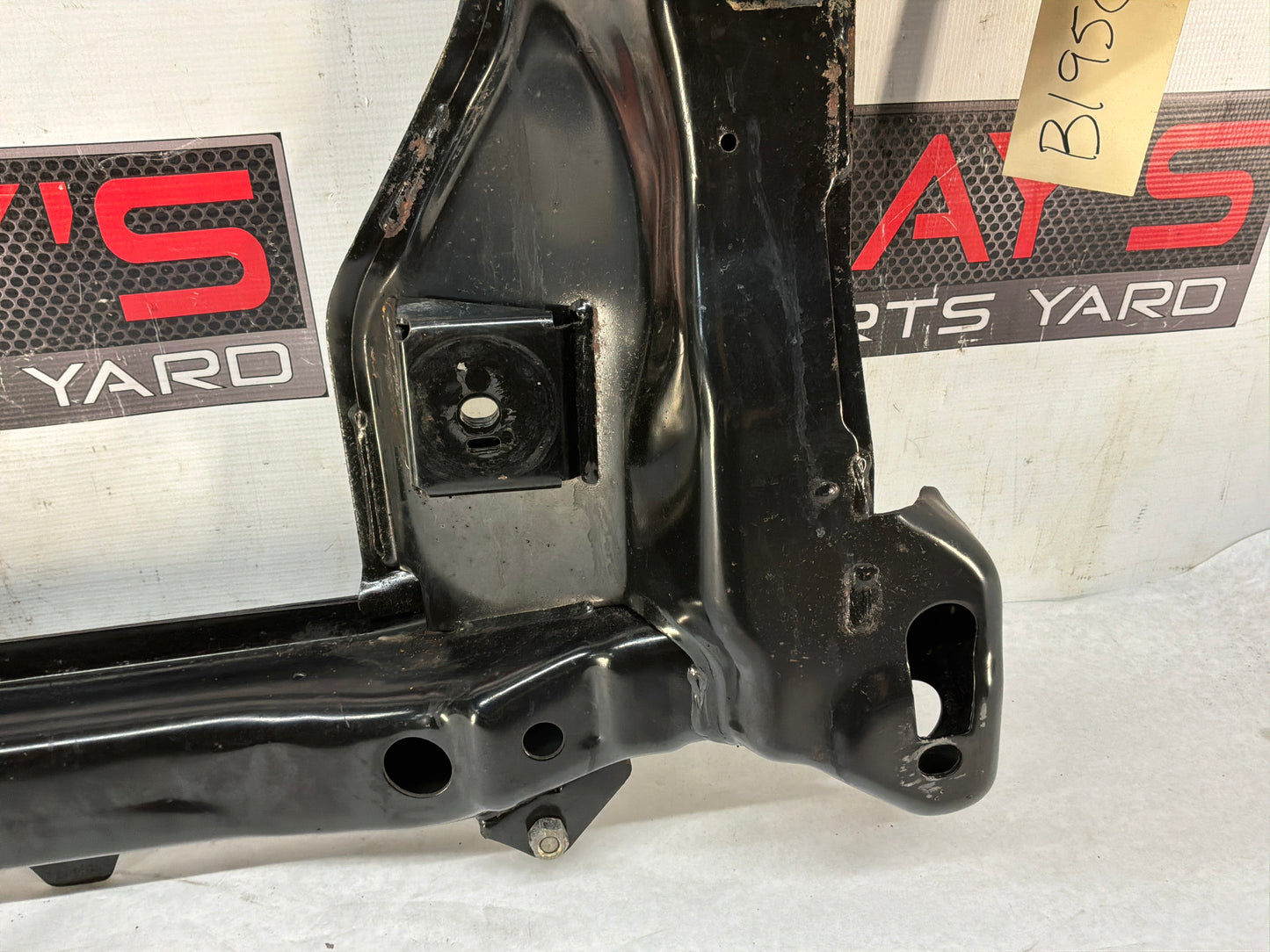 2006 Pontiac GTO Front Suspension Engine Cradle K Member Sub Frame OEM
